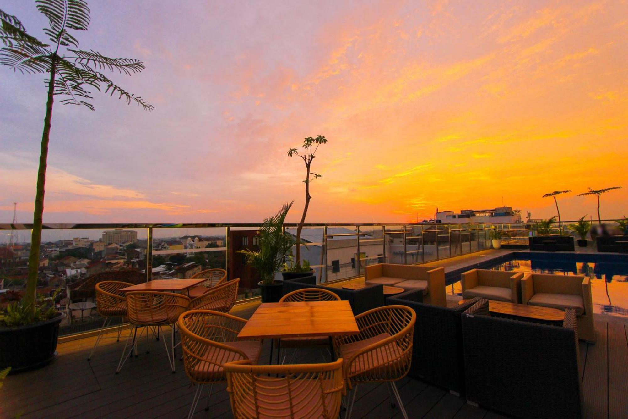 Hotel Fortunagrande Malioboro Yogyakarta Exterior photo
