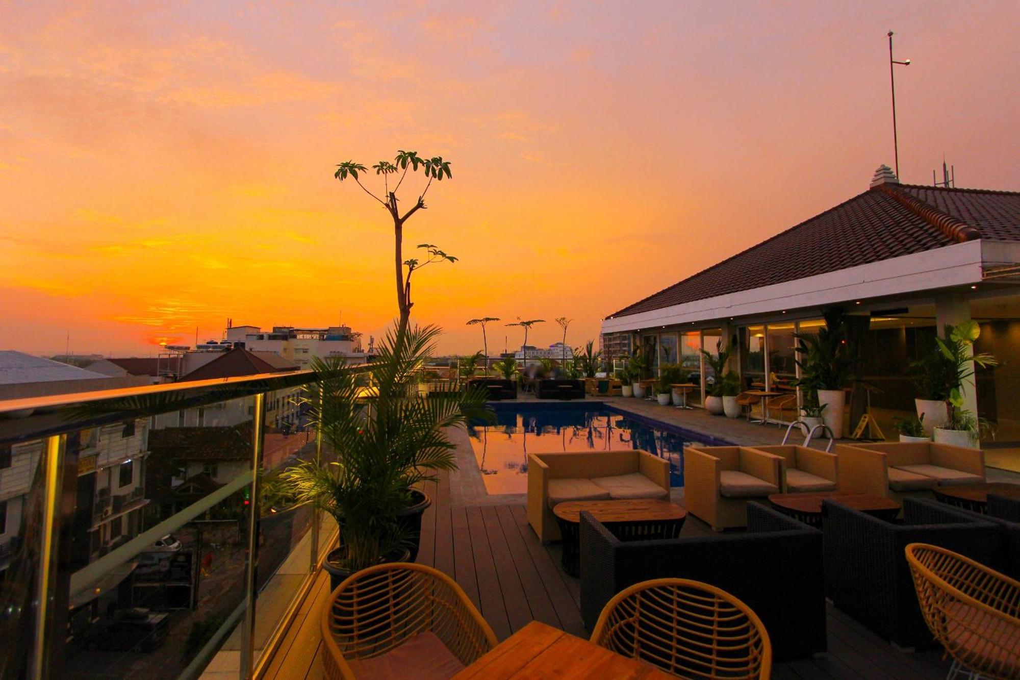 Hotel Fortunagrande Malioboro Yogyakarta Exterior photo