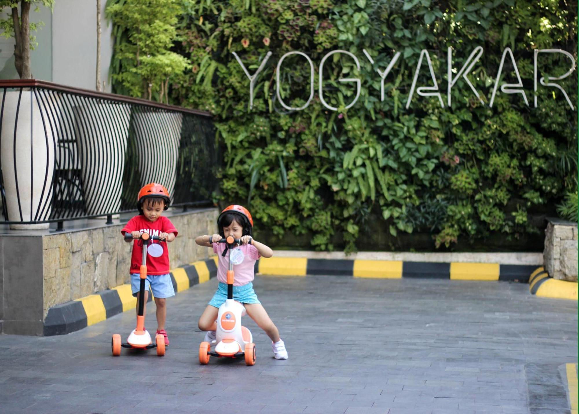 Hotel Fortunagrande Malioboro Yogyakarta Exterior photo